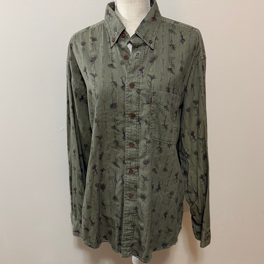 Woolrich Olive Green Button-Down Casual Shirt with Fly Fishing Pattern
